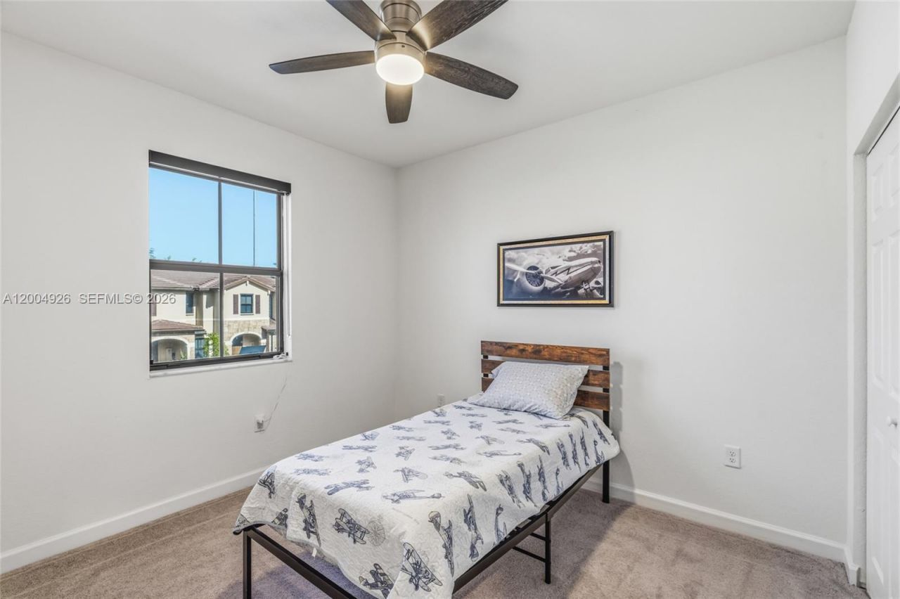 10964 W 32nd Ln, Hialeah, FL 33018 Photo