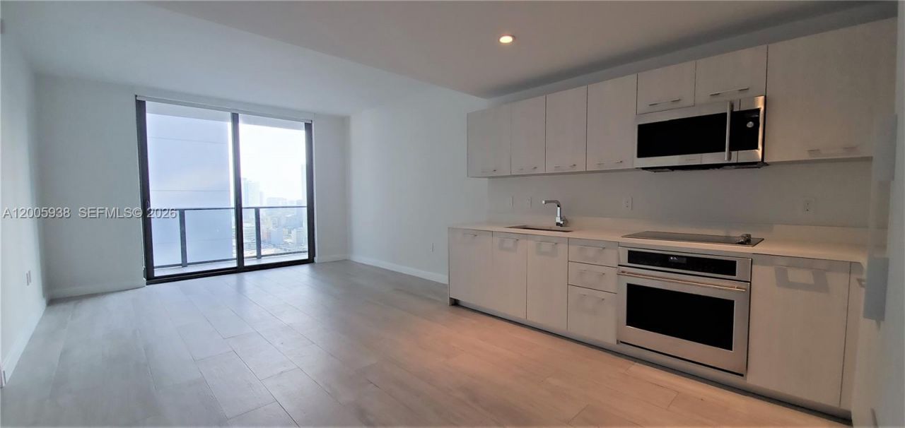 55 SW 9th St, Unit 3610, Miami, FL 33130 Photo