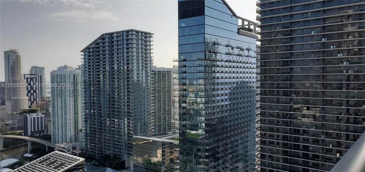 55 SW 9th St, Unit 3610, Miami, FL 33130 Photo