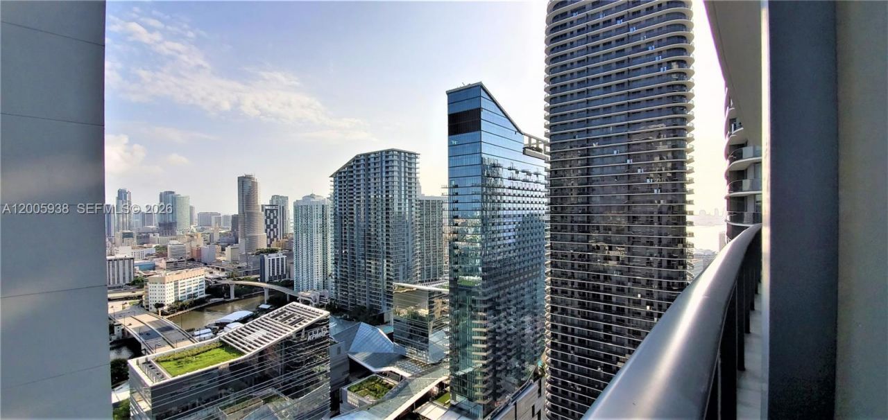 55 SW 9th St, Unit 3610, Miami, FL 33130 Photo