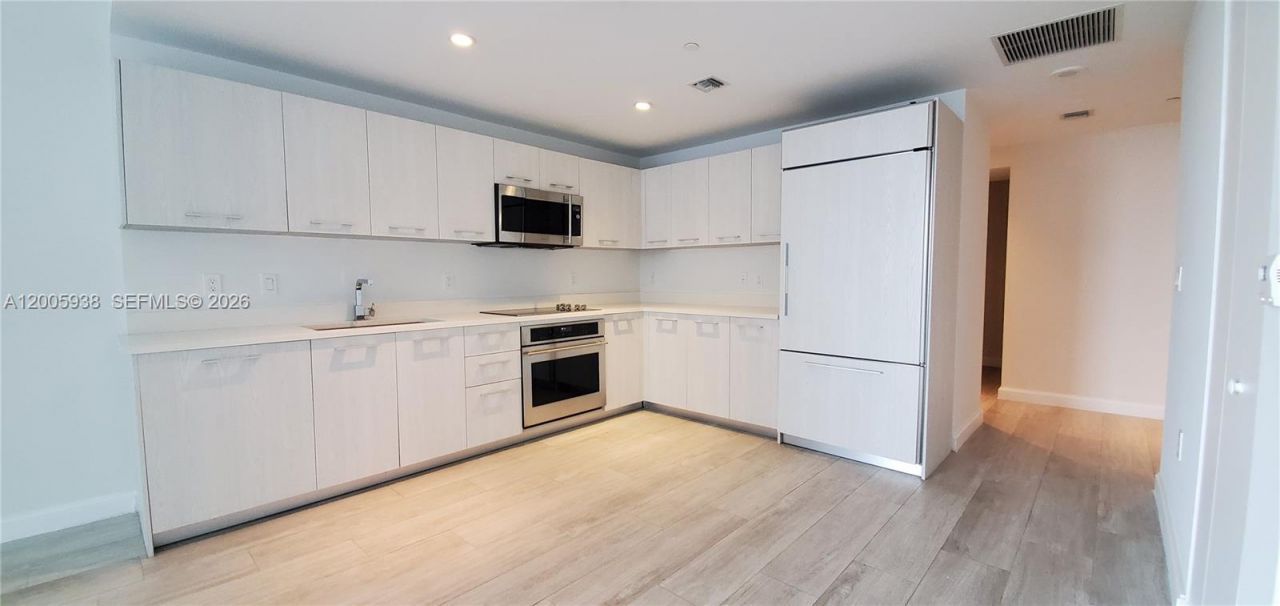 55 SW 9th St, Unit 3610, Miami, FL 33130 Photo