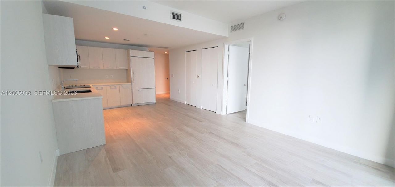 55 SW 9th St, Unit 3610, Miami, FL 33130 Photo