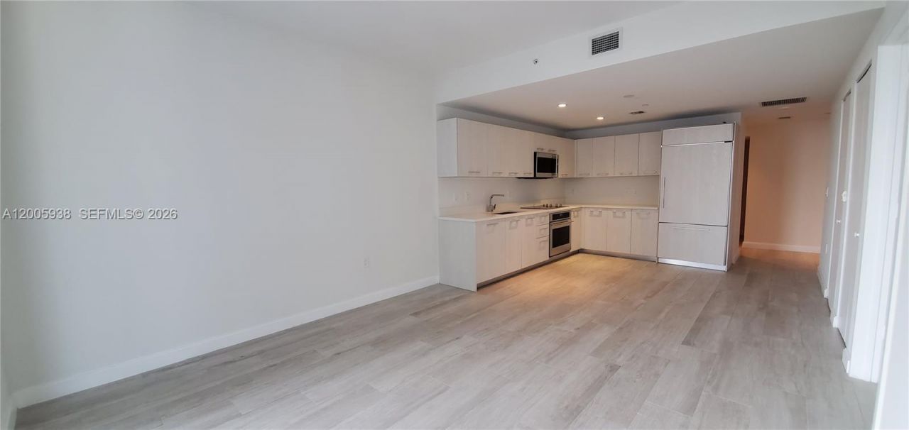 55 SW 9th St, Unit 3610, Miami, FL 33130 Photo