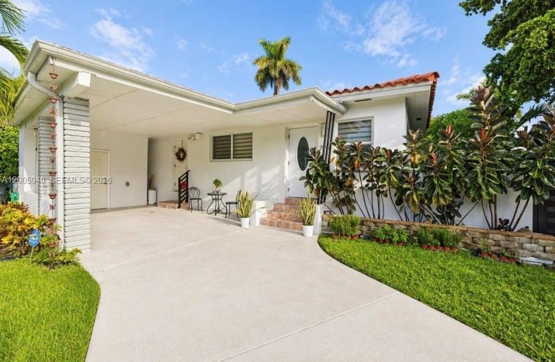 795 NE 146th St, North Miami, FL 33161 Photo