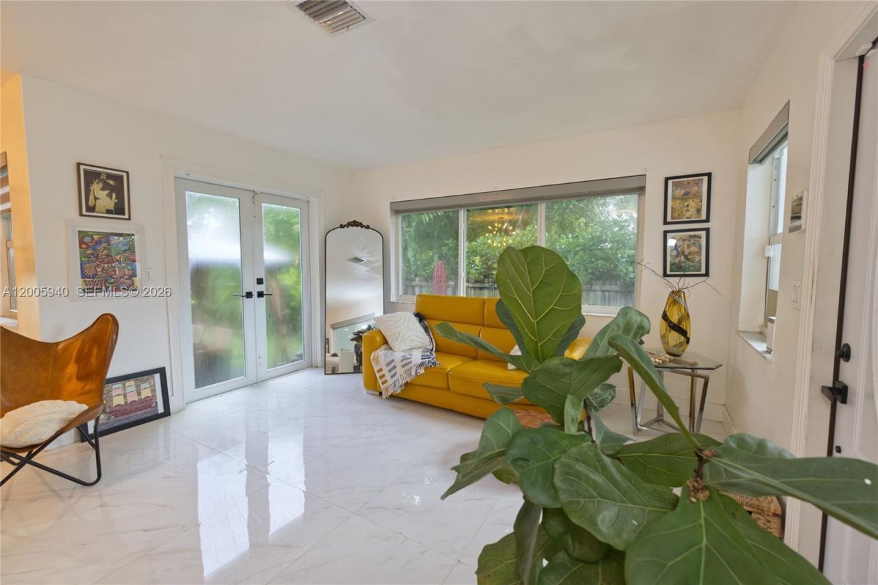 795 NE 146th St, North Miami, FL 33161 Photo