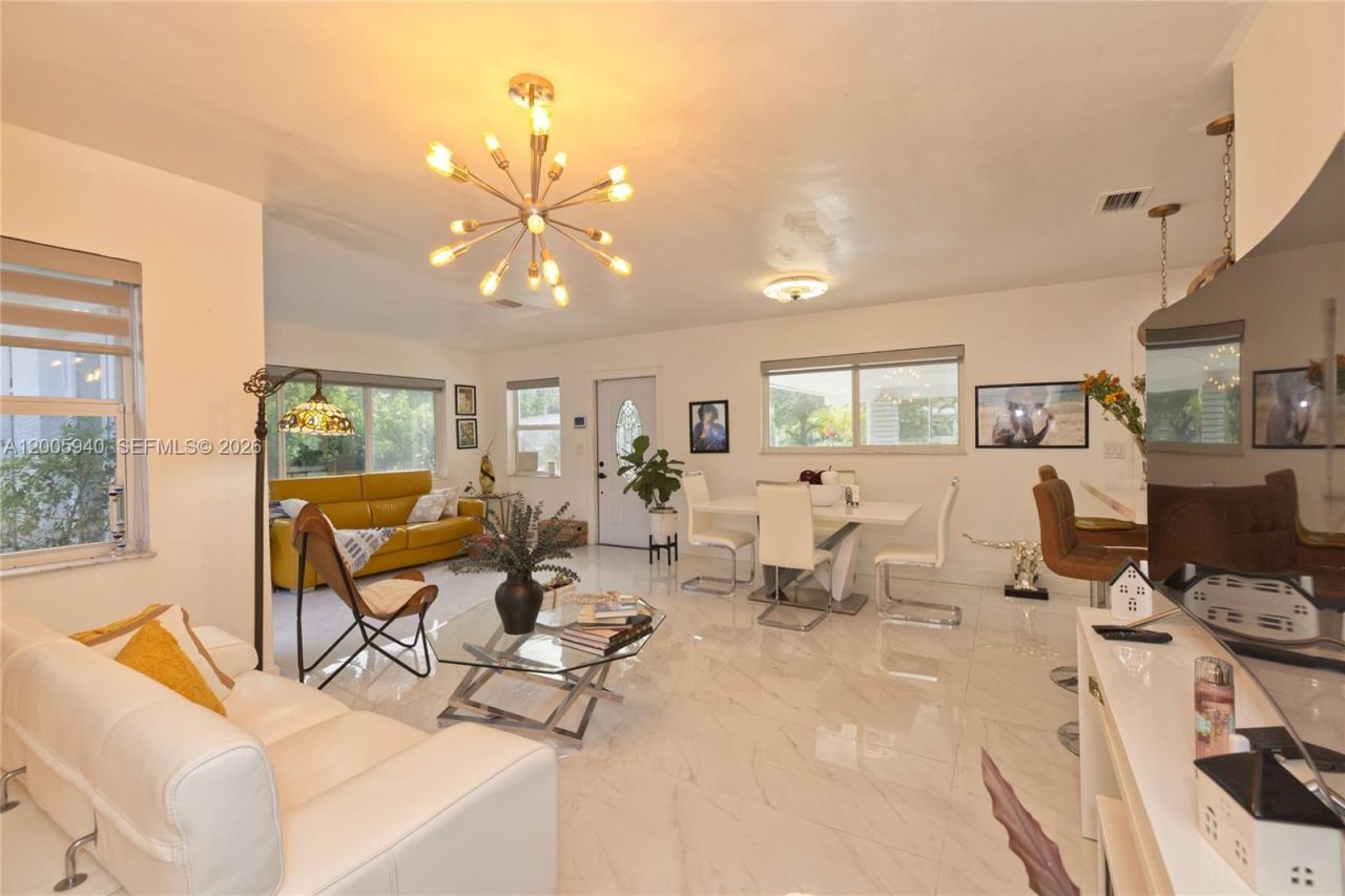 795 NE 146th St, North Miami, FL 33161 Photo