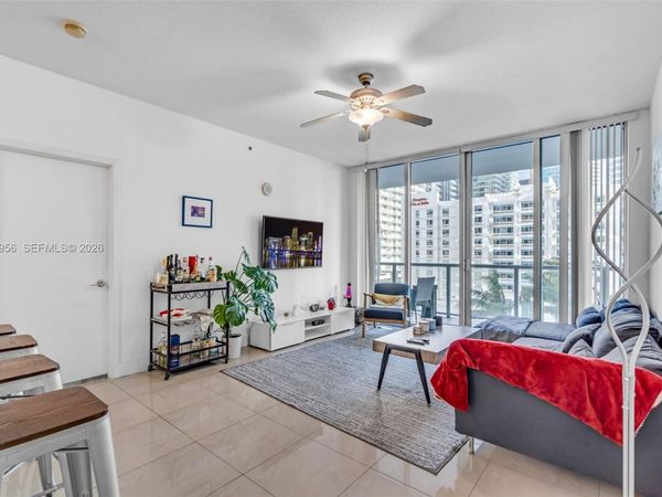 1111 SW 1st Ave , Unit 1217, Miami, FL 33130