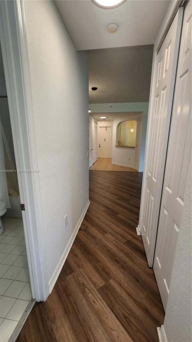 3600 Oaks Clubhouse Dr, Unit 206, Pompano Beach, FL 33069 Photo