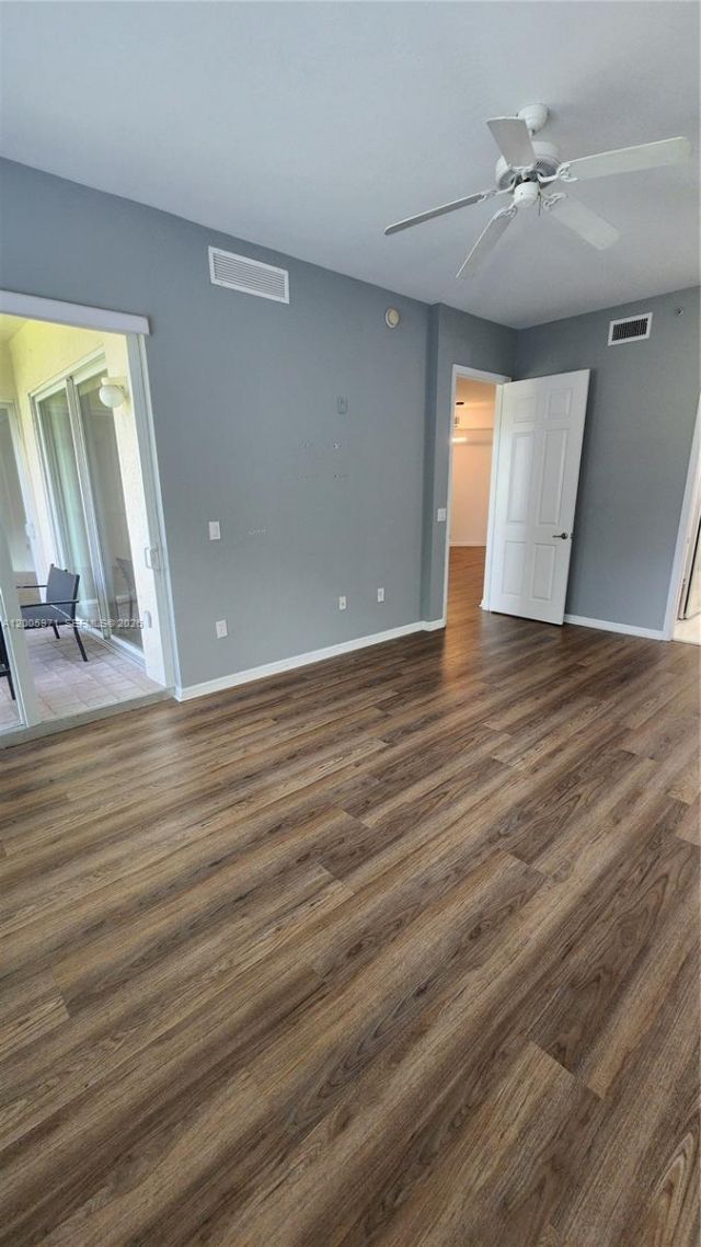 3600 Oaks Clubhouse Dr, Unit 206, Pompano Beach, FL 33069 Photo