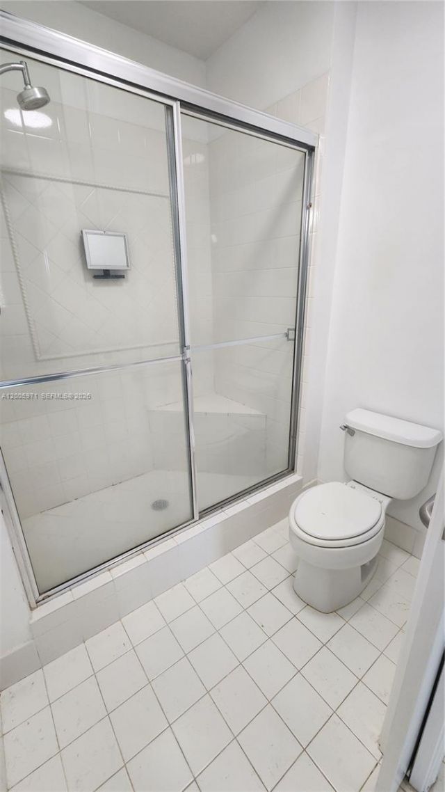 3600 Oaks Clubhouse Dr, Unit 206, Pompano Beach, FL 33069 Photo