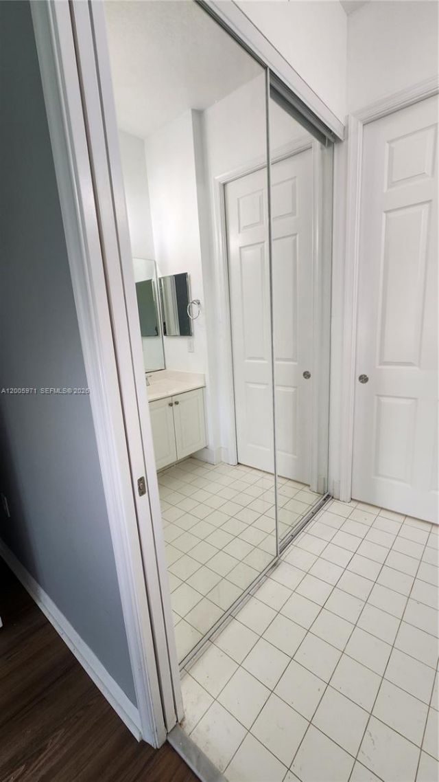 3600 Oaks Clubhouse Dr, Unit 206, Pompano Beach, FL 33069 Photo