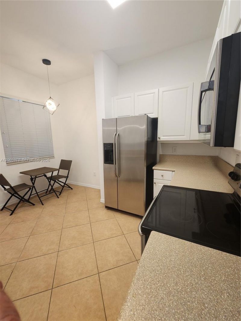 3600 Oaks Clubhouse Dr, Unit 206, Pompano Beach, FL 33069 Photo
