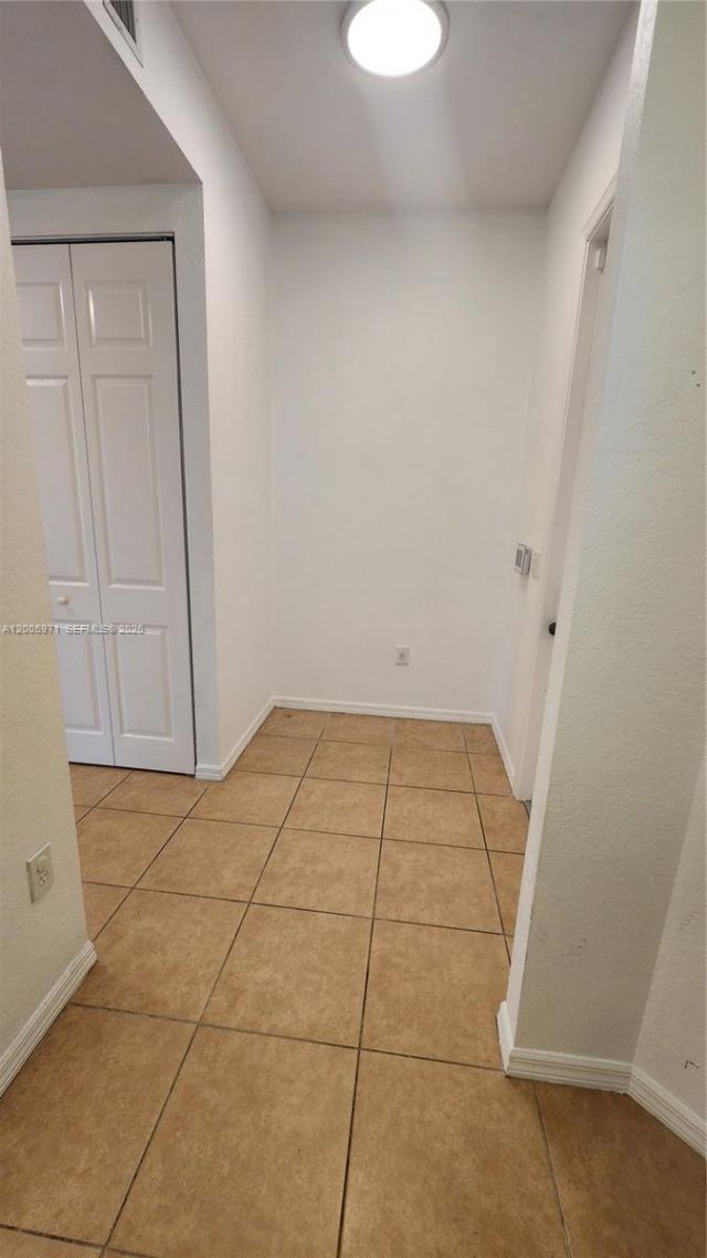 3600 Oaks Clubhouse Dr, Unit 206, Pompano Beach, FL 33069 Photo