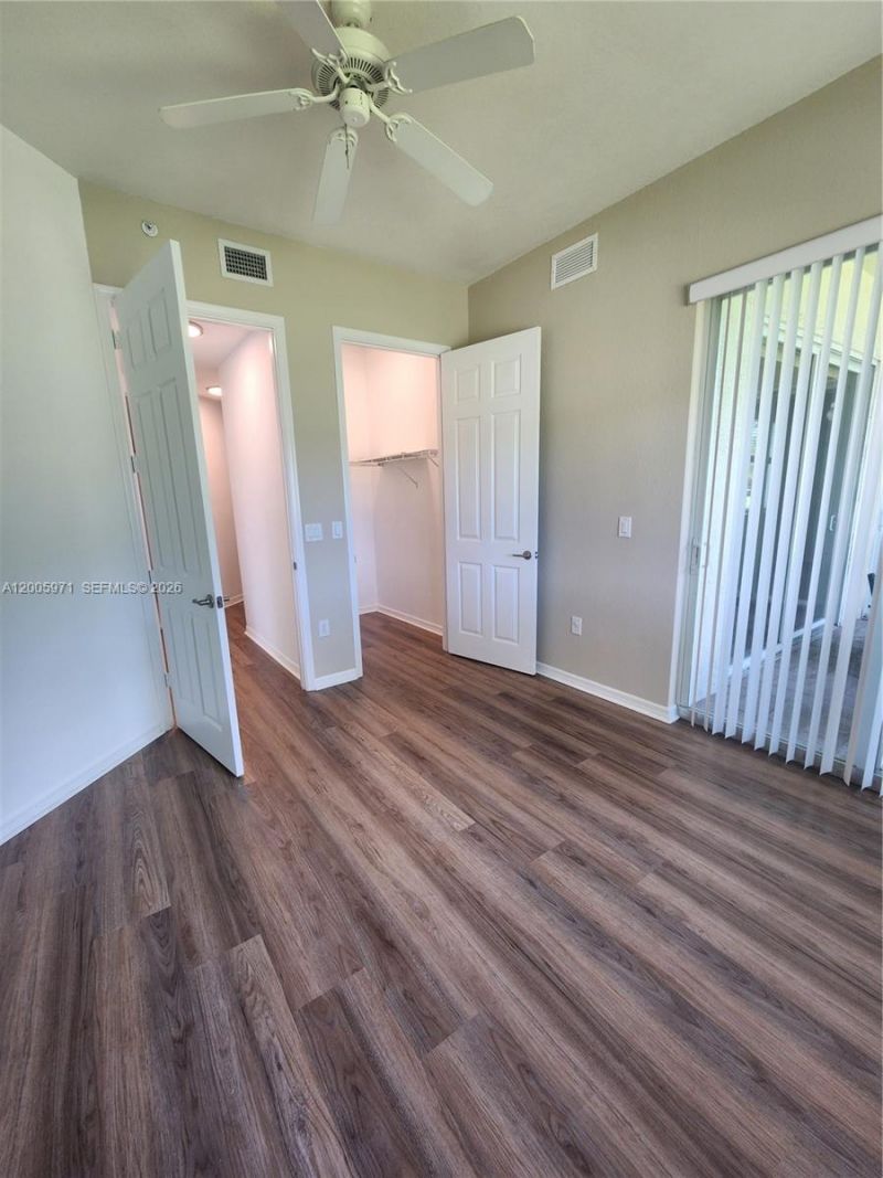 3600 Oaks Clubhouse Dr, Unit 206, Pompano Beach, FL 33069 Photo