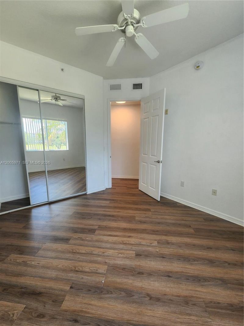 3600 Oaks Clubhouse Dr, Unit 206, Pompano Beach, FL 33069 Photo