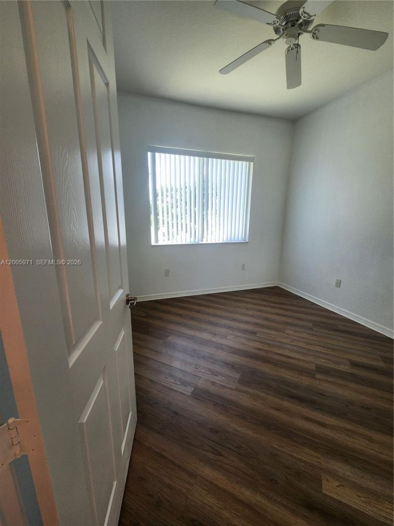 3600 Oaks Clubhouse Dr, Unit 206, Pompano Beach, FL 33069 Photo