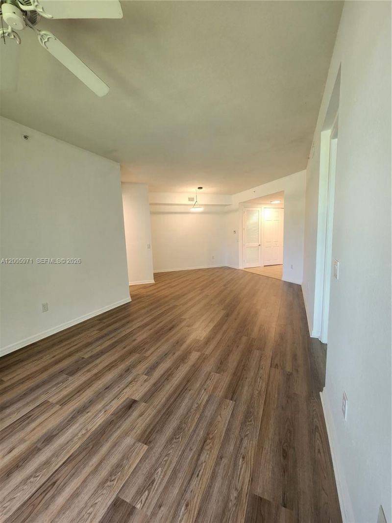 3600 Oaks Clubhouse Dr, Unit 206, Pompano Beach, FL 33069 Photo