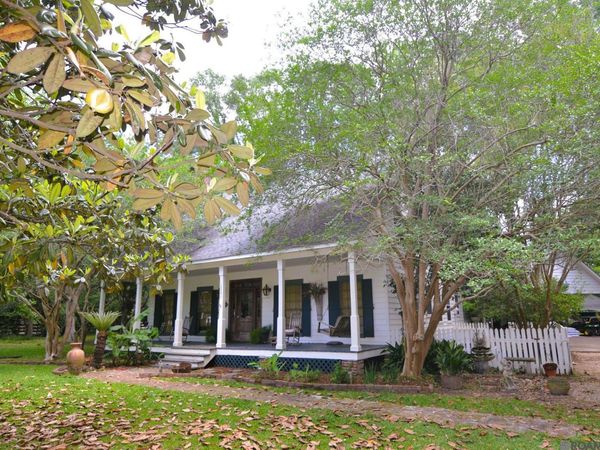 10393 Old Field Rd, St Francisville, LA 70775