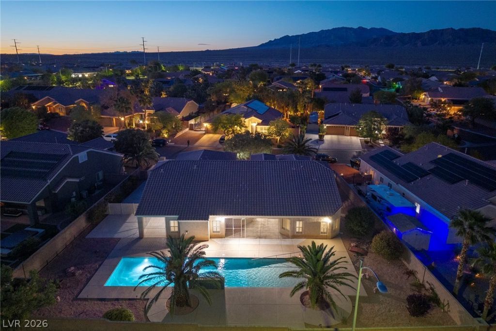 8345 Christinas Cove Avenue , Las Vegas, NV 89131