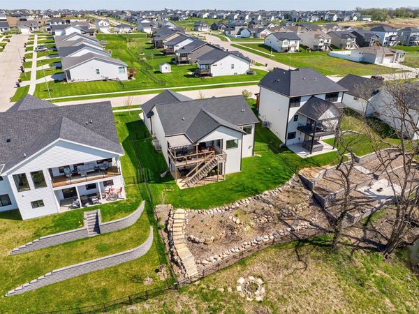 1010 Harrington Way, Waukee, IA 50263