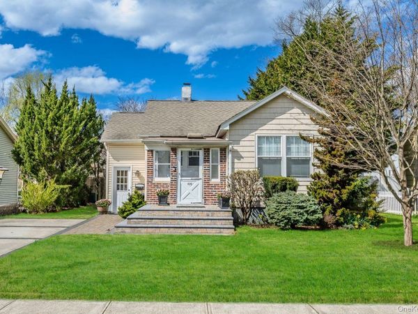 420 Albermarle Avenue , Bellmore, NY 11710