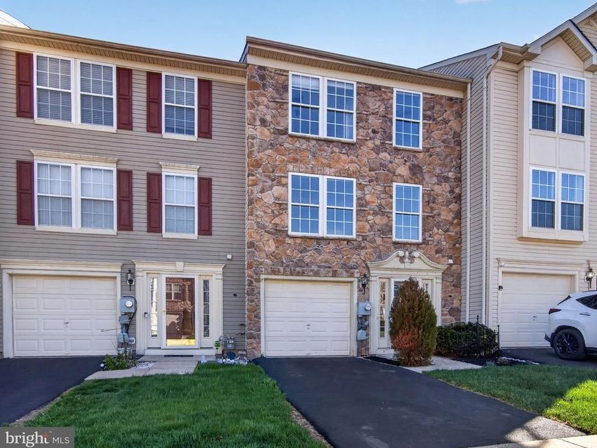 207 Windsor Court , Quakertown, PA 18951 Main Photo