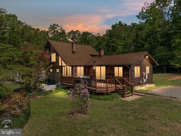 146 LIZZIE MILLS ROAD, CASTLETON, VA 22716