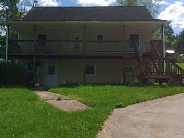 30 SUMMIT ST, Clarksville, PA 15322