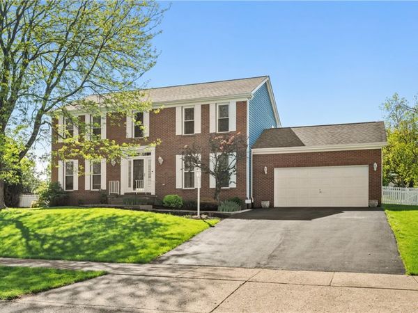 121 Tiffany Ridge Drive , Coraopolis, PA 15108