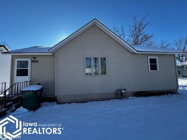 1232 Division Street, Webster City, IA 50595
