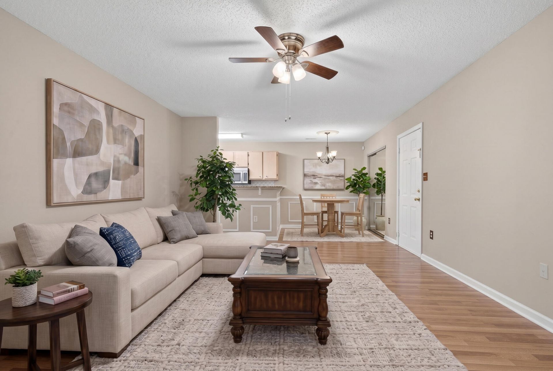 188 Midland Parkway Photo 13