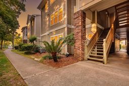 188 Midland Parkway photo 4