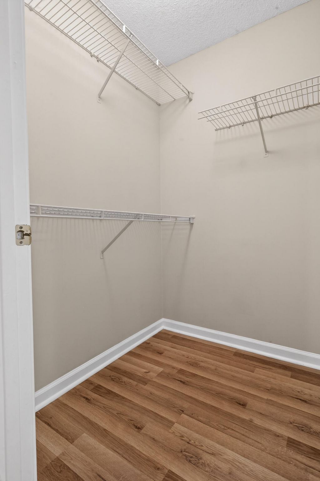 188 Midland Parkway Photo 33