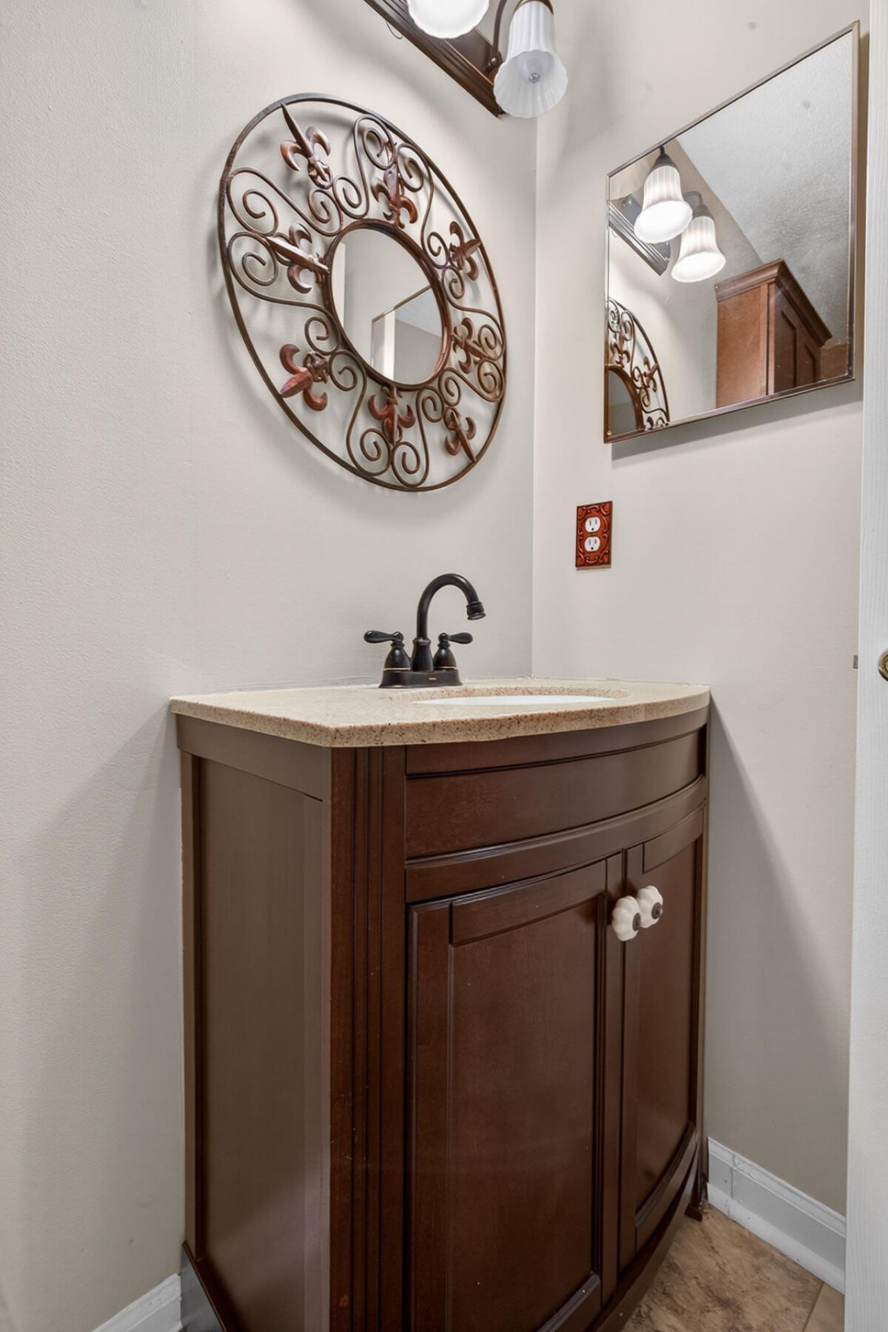 188 Midland Parkway Photo 35