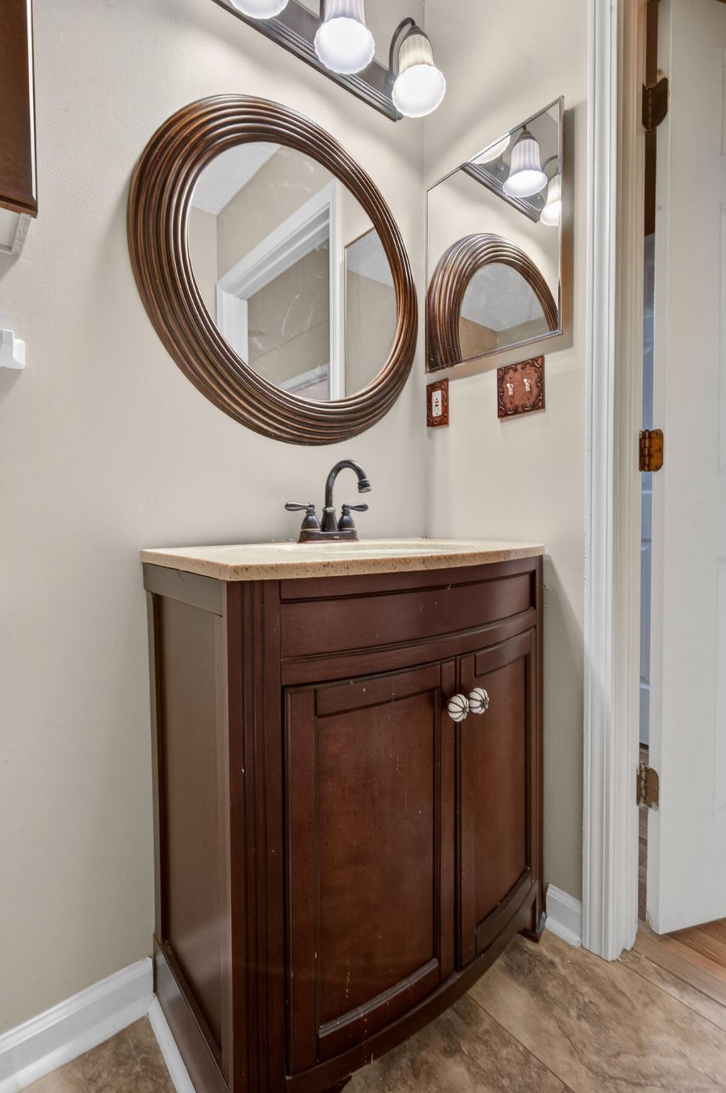 188 Midland Parkway Photo 39