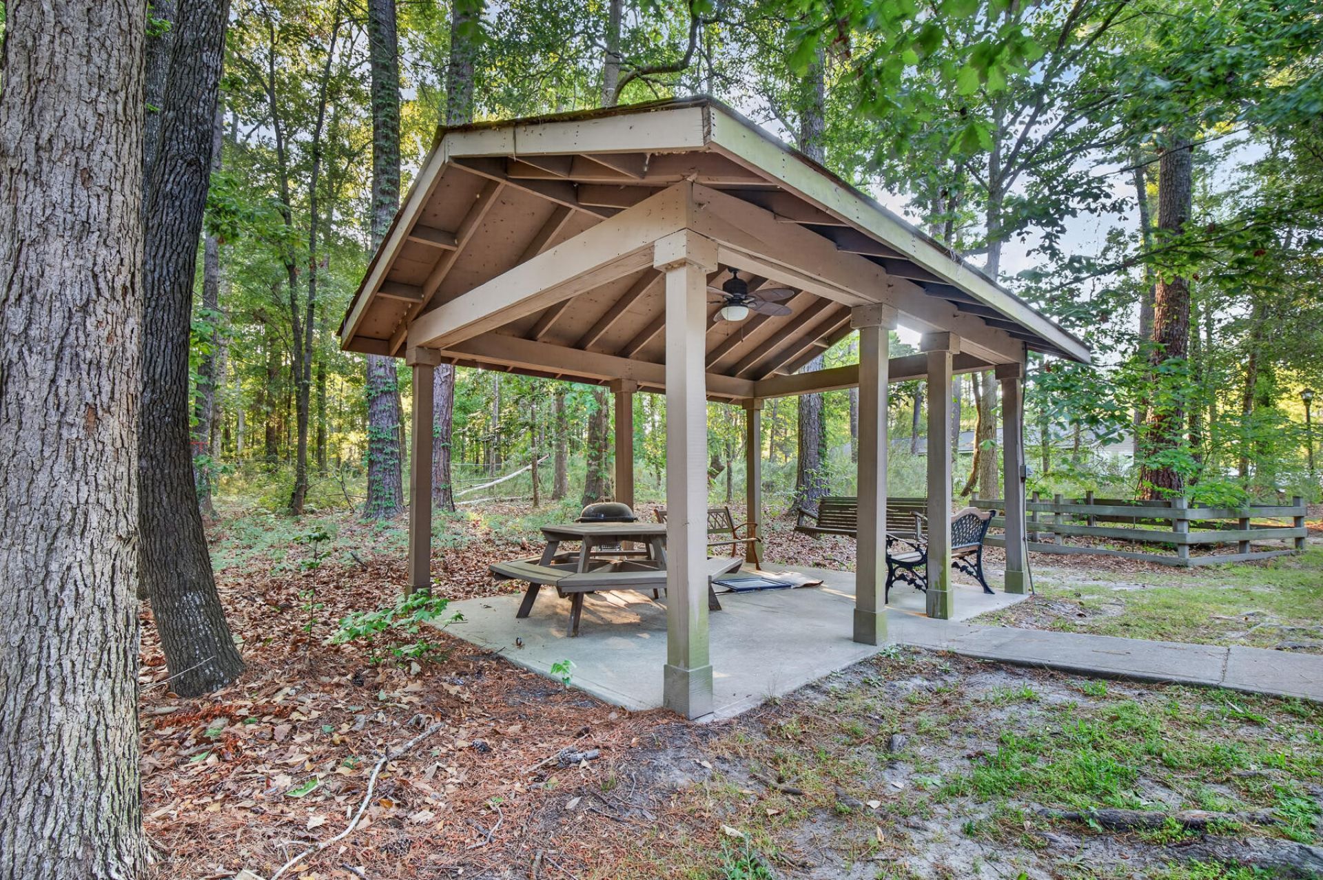 188 Midland Parkway Photo 49