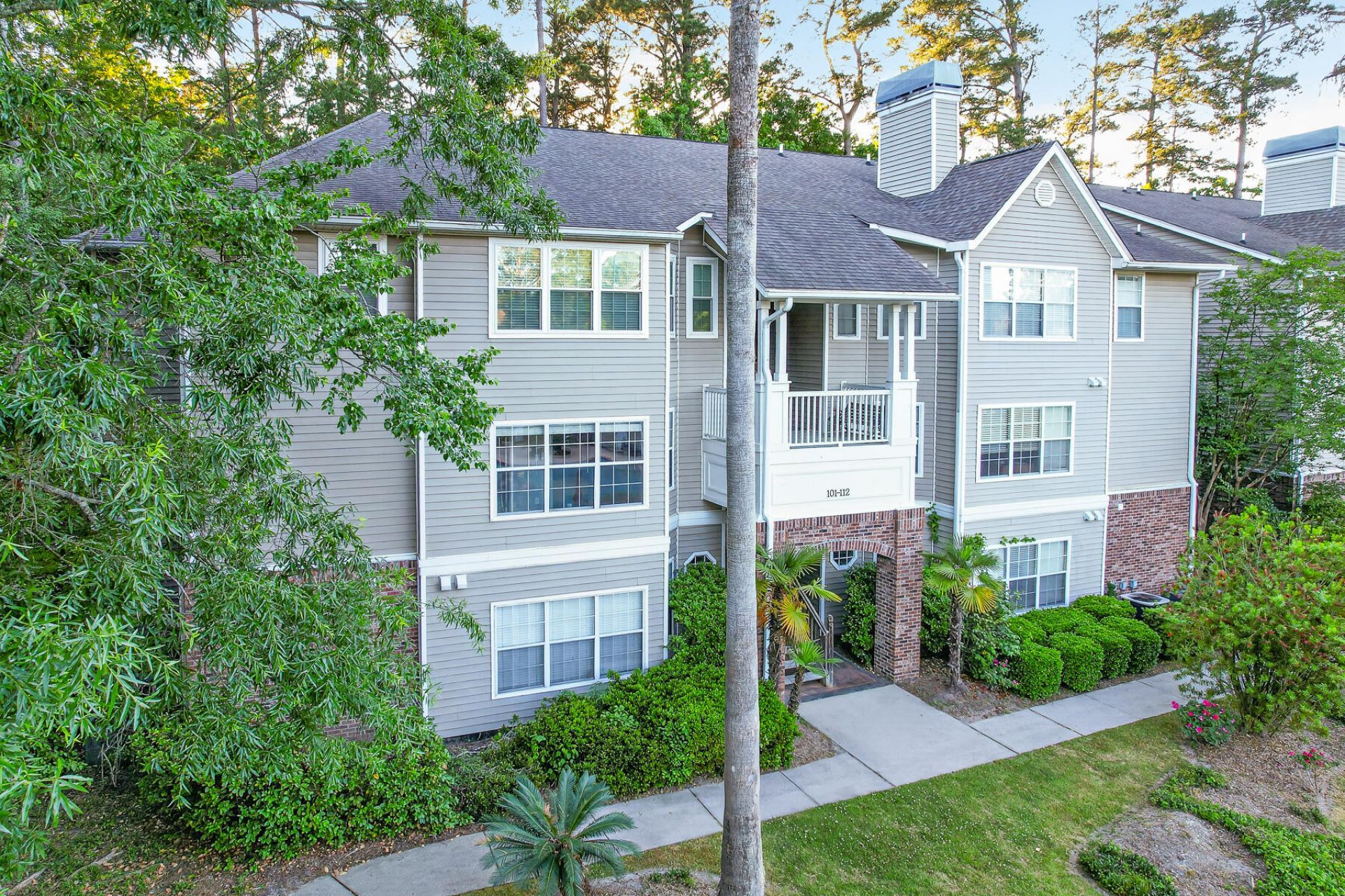 188 Midland Parkway Photo 5