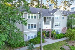 188 Midland Parkway photo 4