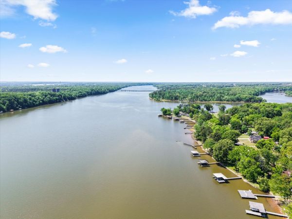 290 Elk River Shores Dr , Rogersville, AL 35652