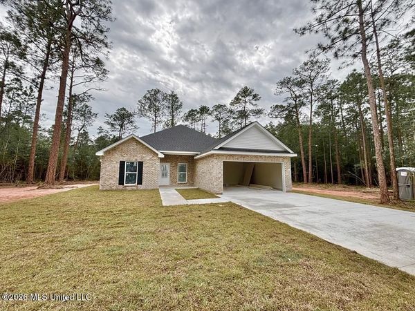22035  Road 357 , Kiln, MS 39556