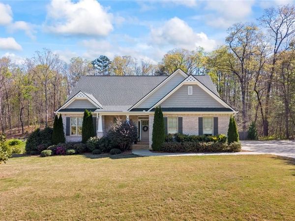 153 Abbington Way, Clarkesville, GA 30523