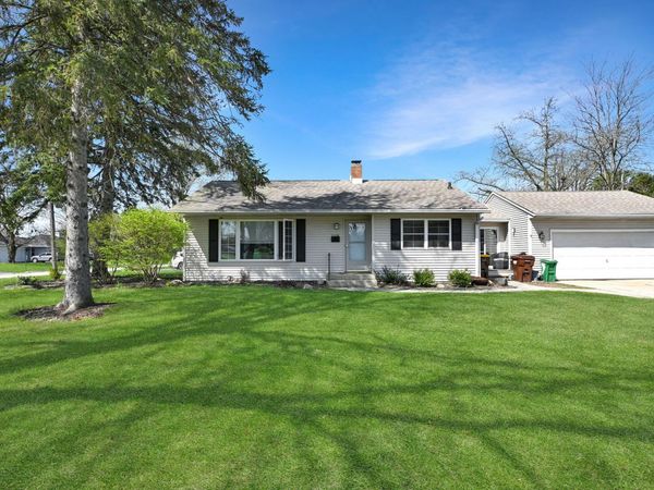 1118 Blakely Street , Woodstock, IL 60098