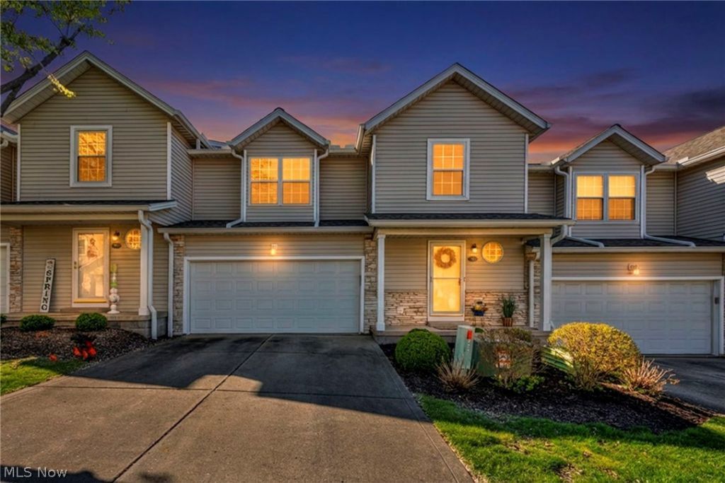 90 Grand Key Drive , Grand River, OH 44045