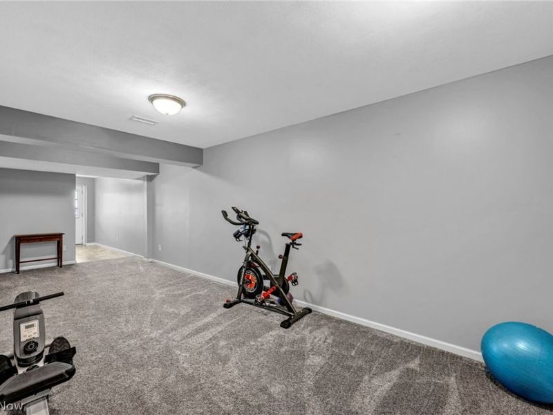 90 Grand Key Drive , Grand River, OH 44045 Photo 32