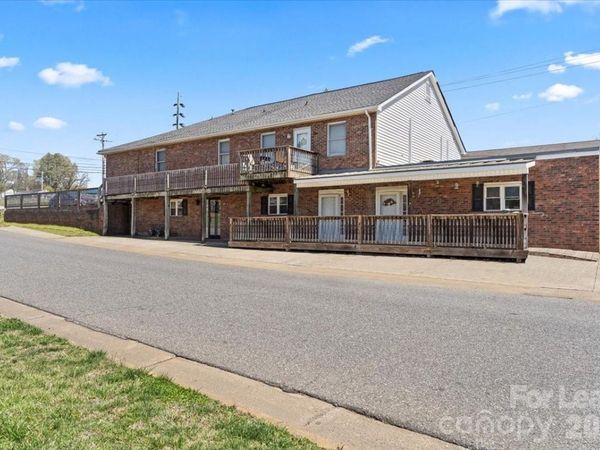 300 E Gold Street , Unit 5, Kings Mountain, NC 28086