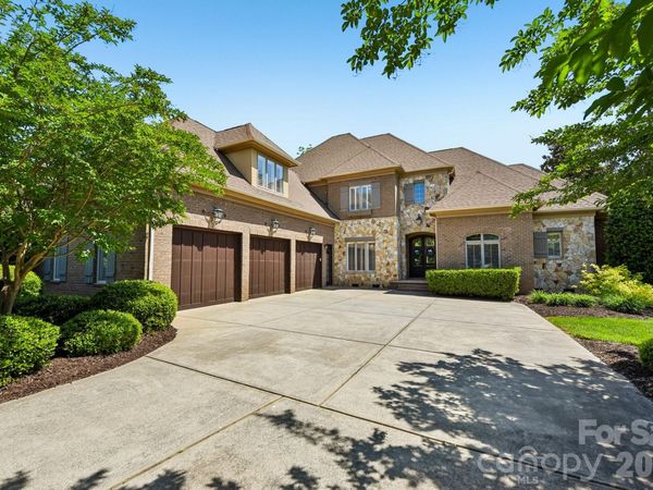 209 Glenmoor Drive, Waxhaw, NC 28173
