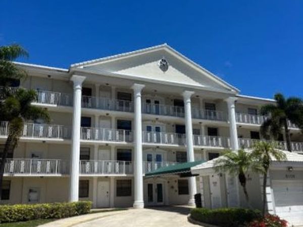 6109 Balboa Circle, Unit 206, Boca Raton, FL 33433