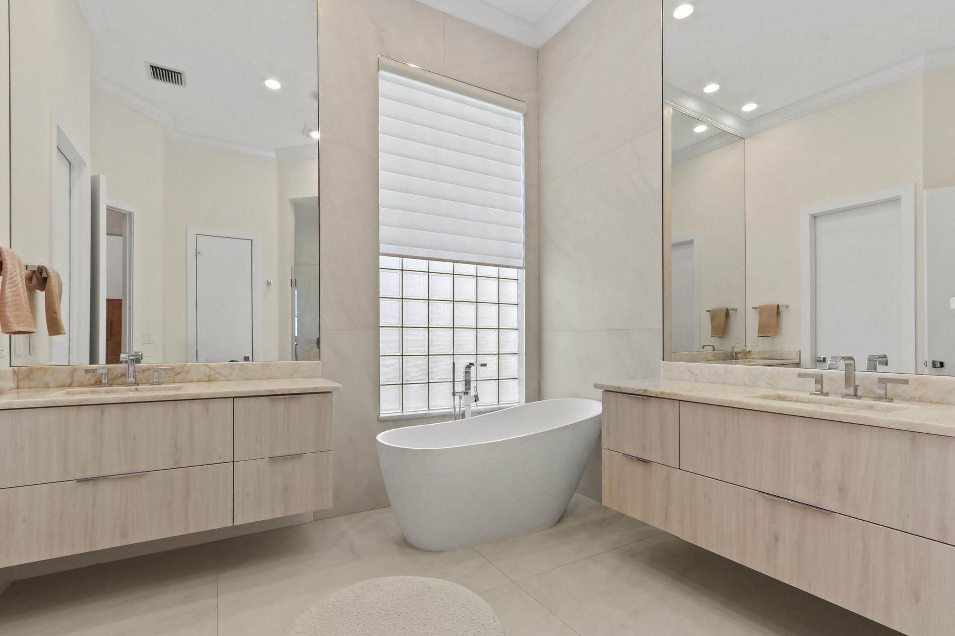 408 Via Placita, Palm Beach Gardens, FL 33418 Photo