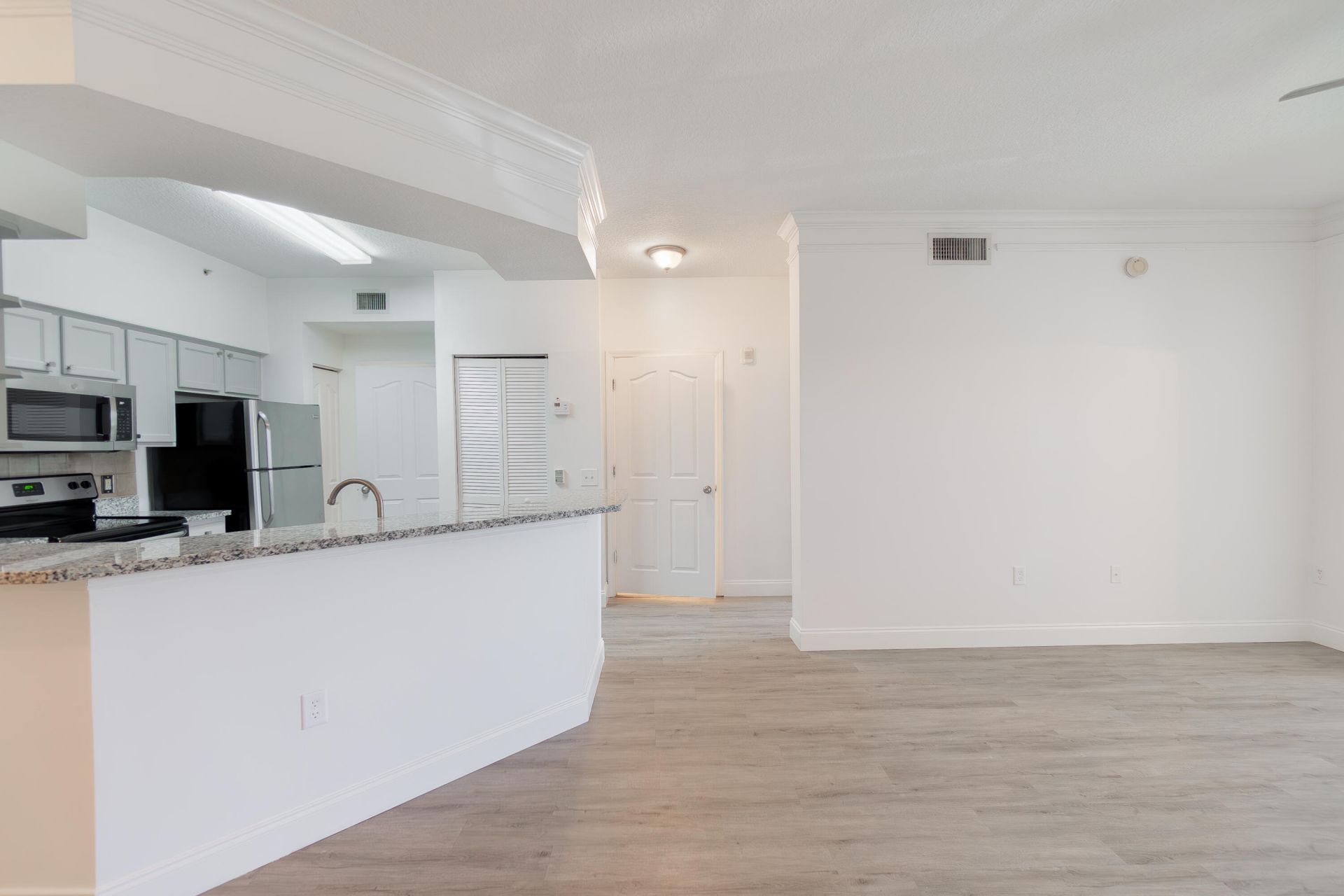 9873 Baywinds Drive, Unit 5107, West Palm Beach, FL 33411 Photo