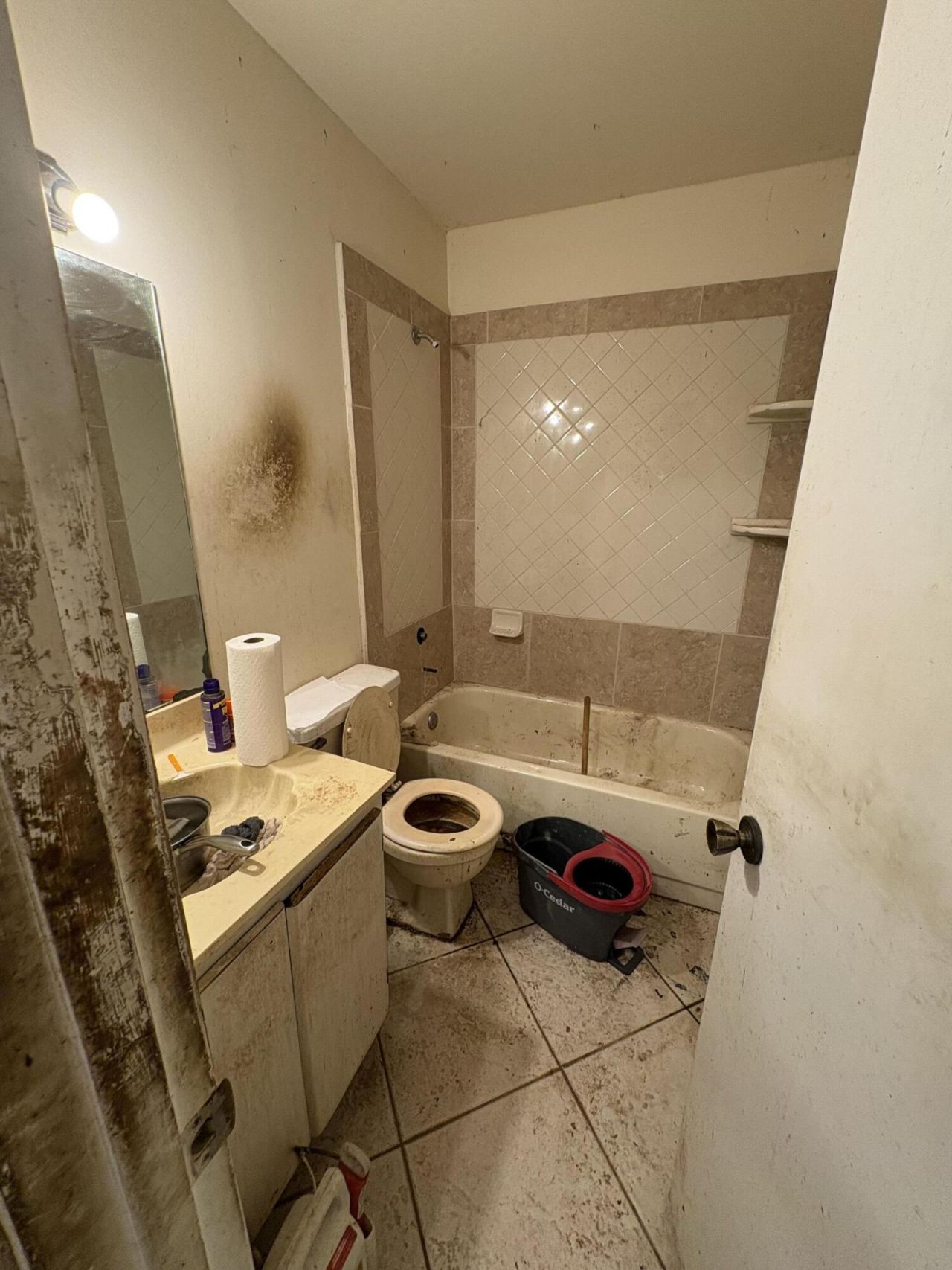 5586 N Lakewood Cir Circle E, Unit A, Margate, FL 33063 Photo